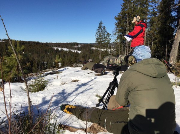 Fredrik "Tummen" levererar  träff med första skottet på 1000m!