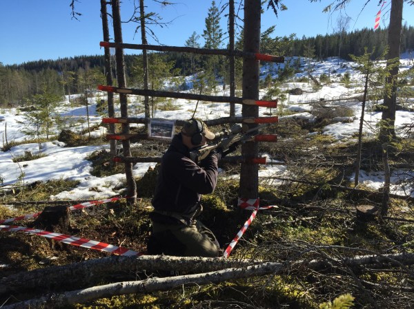 Multipla skjutpositioner, närmare bestämt 10 stycken, och 10 skott på ca 300m 